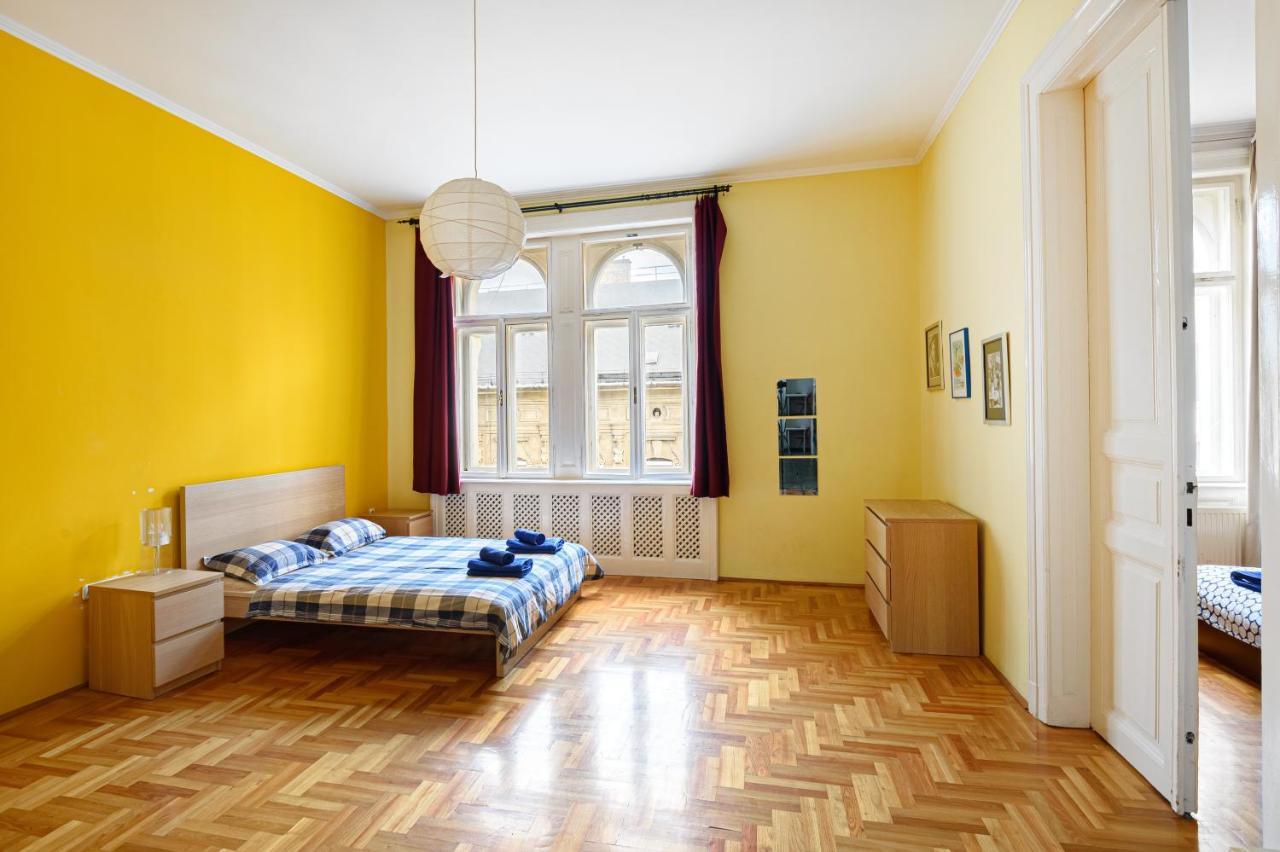 Alessia Apartment City Center บูดาเปสต์ ภายนอก รูปภาพ